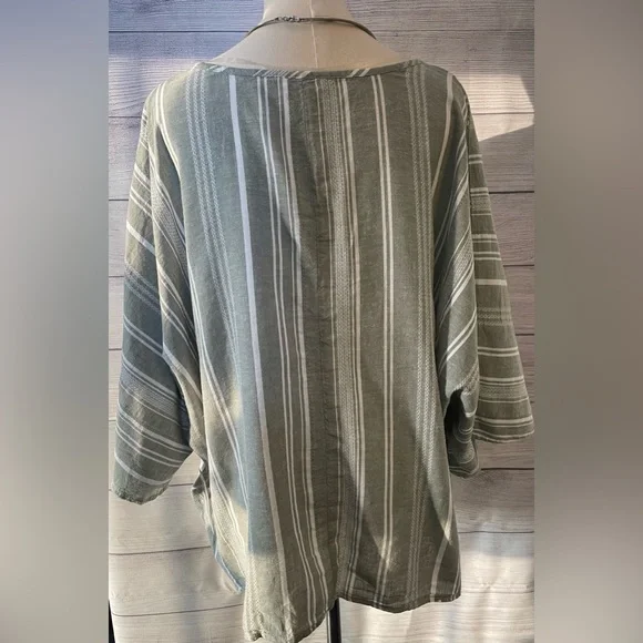 NWT Linen Blend Light Olive White Stripe Baggy Boho Front Tie Top - Picture 2 of 9